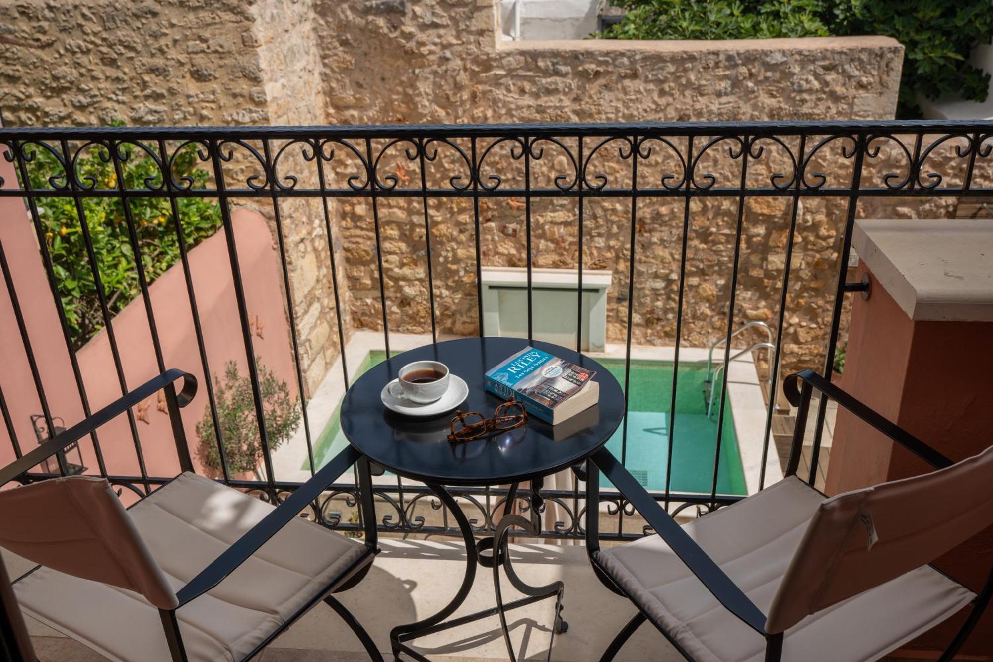 Phaedra Suites (Adults Only) Resmo Dış mekan fotoğraf